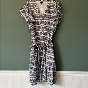 Ann Taylor Black and White Flutter Sleeve Midi Dress Medium